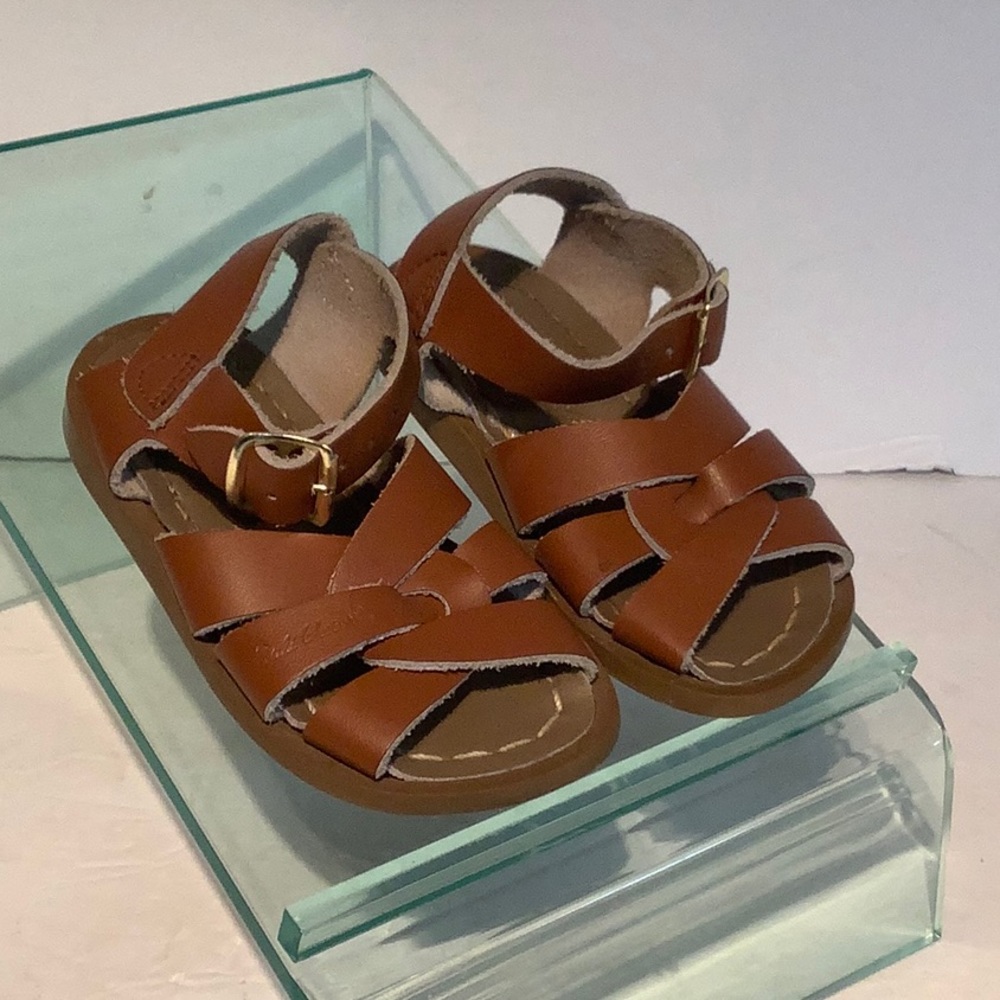 Saltwater sandals